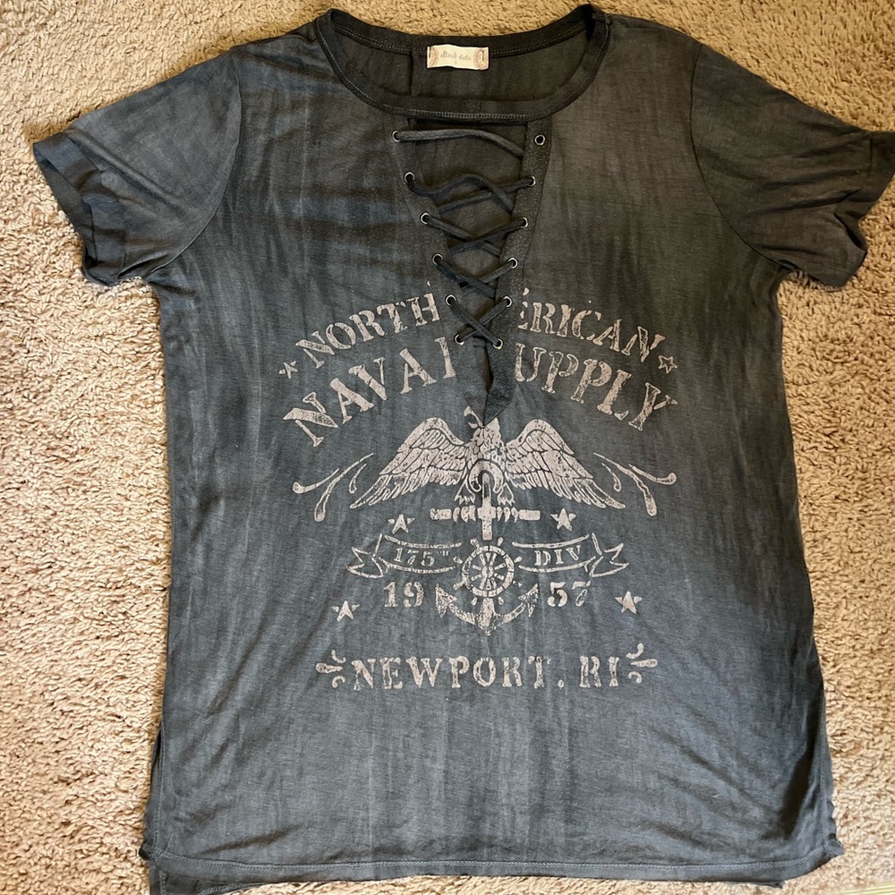 Altar’d State vintage style gray t-shirt size small with cool neckline.